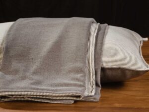 Pie de cama Lino Trío Rayado