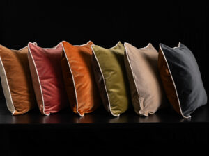 NEW IN! Almohadón Terciopelo Bicolor