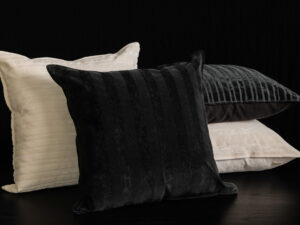 NEW IN! Almohadón Terciopelo Rayas