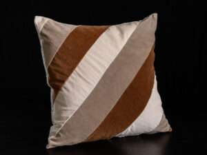 NEW IN! Almohadón Terciopelo Rayas Diagonales