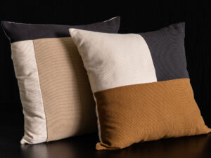 NEW IN! Almohadón Telar Liso Recortes