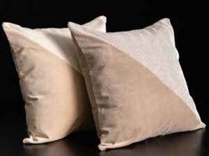 NEW IN! Almohadón Tejido Zig Zag Diagonal