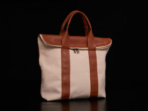 NEW IN! Cartera Combinada de cuero y goma